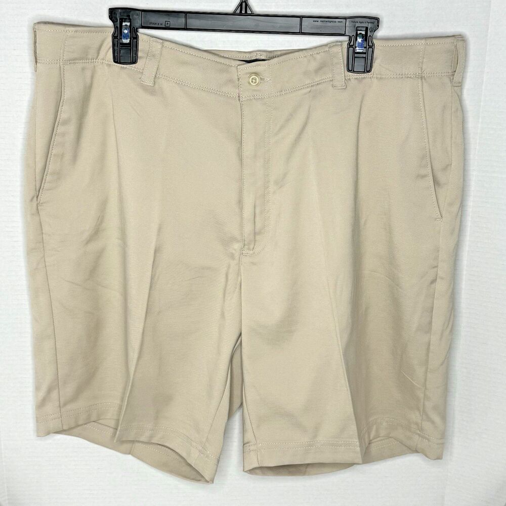 Perry Ellis PGA Tour Men’s Khaki Light Tan Flat Front Shorts Size 40